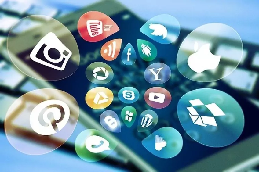 social media tips online course marketing